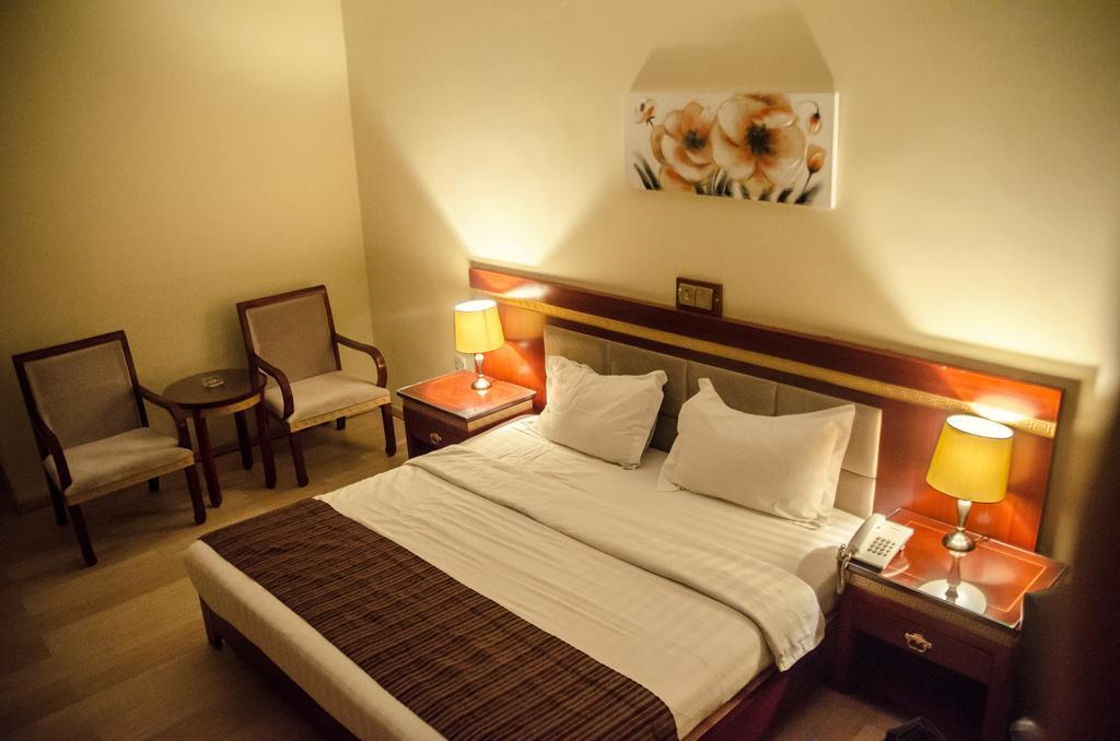 Hotel Rosebud Abuja Dış mekan fotoğraf